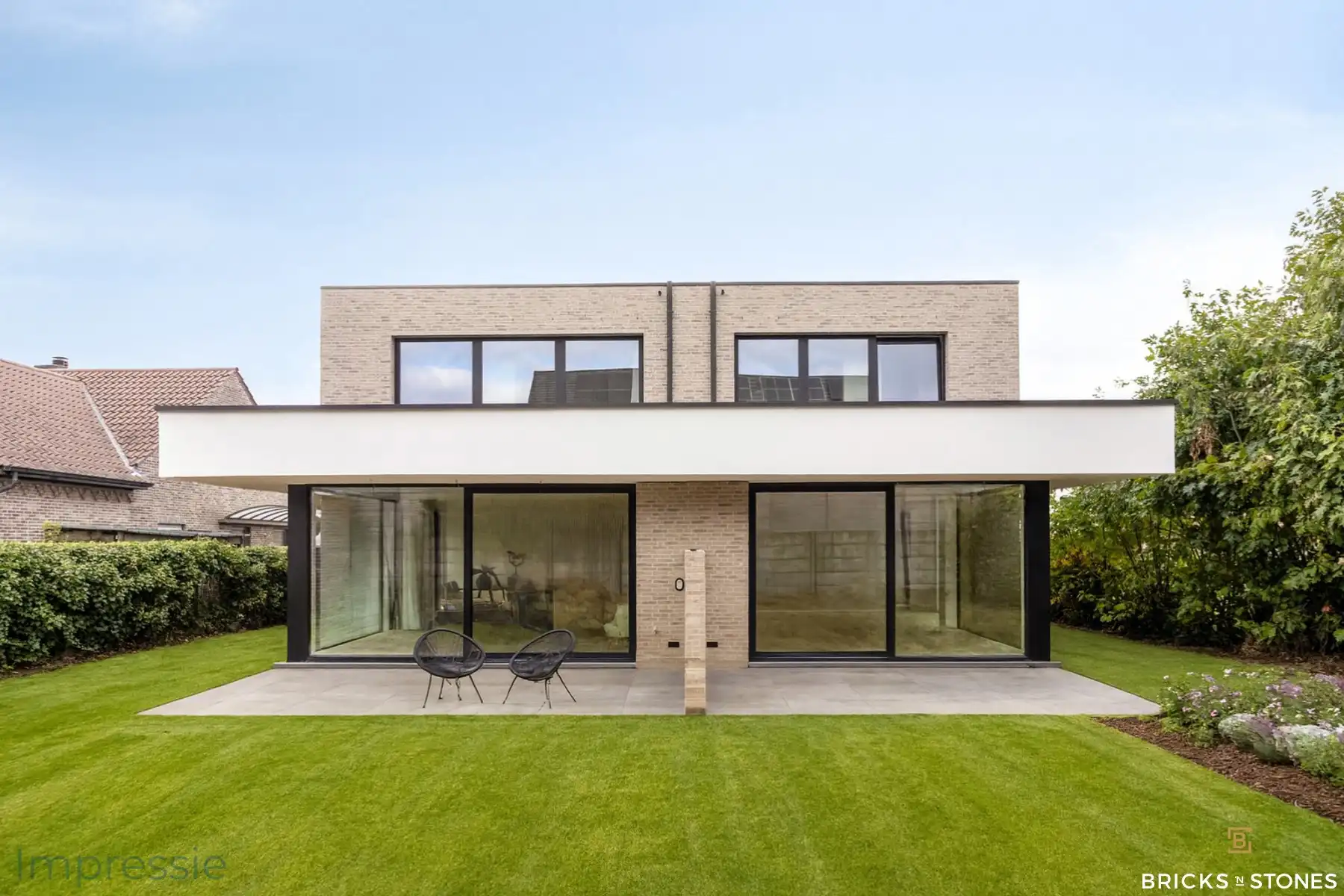 Stijlvolle nieuwbouwwoning met tuin, 3 slpks & 2 badk foto 7