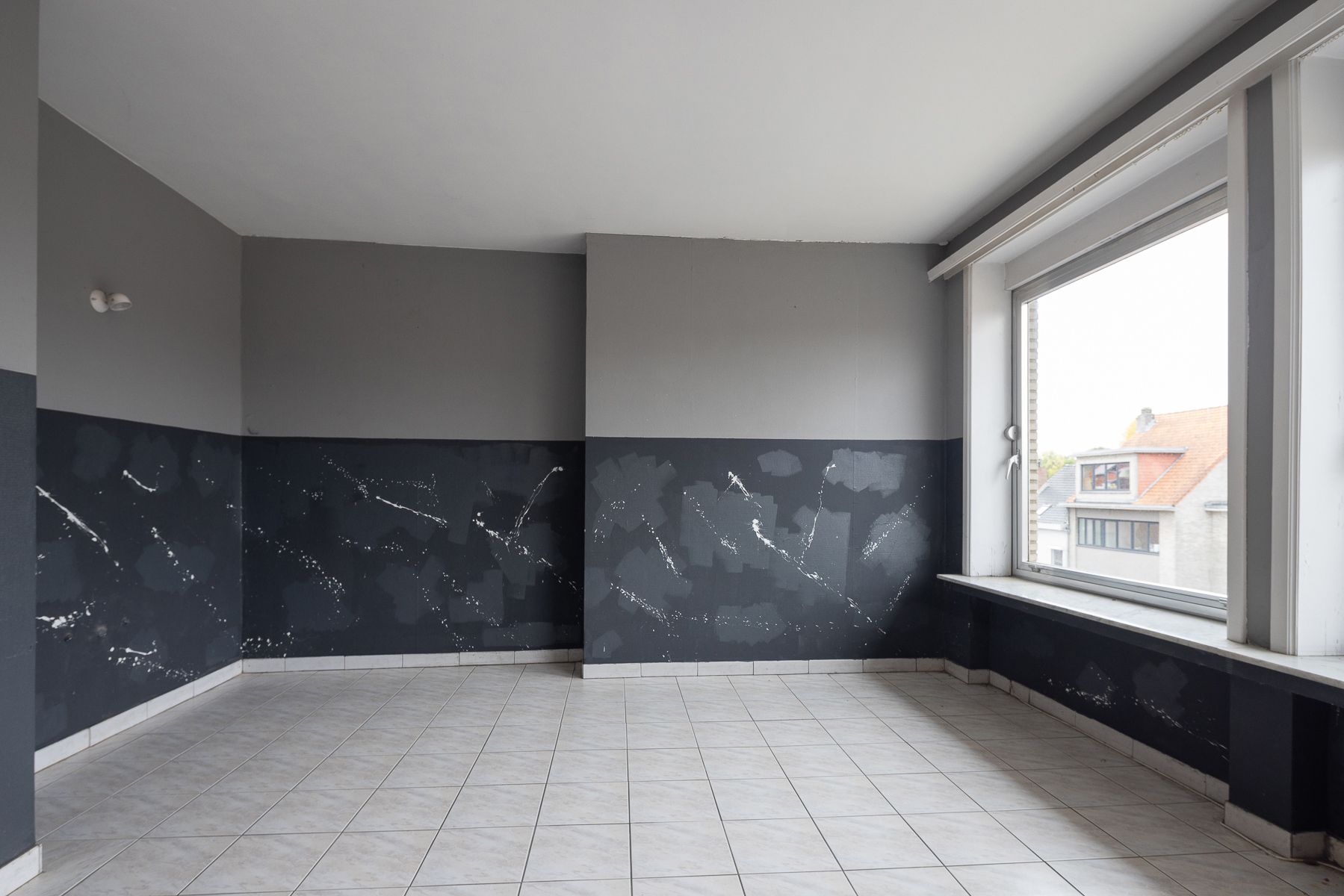 Te renoveren appartement met twee slaapkamers foto 14