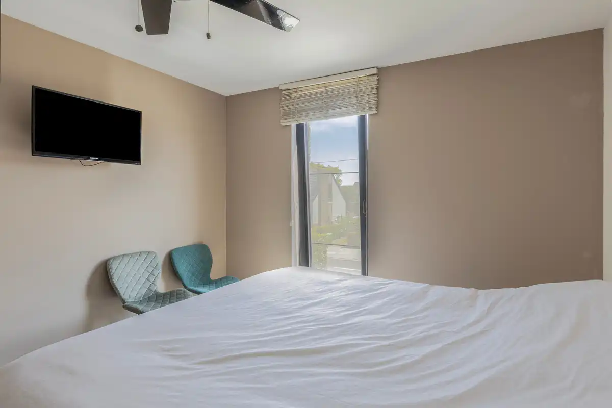 FLEXIBEL DUPLEX APPARTEMENT VAN 183M² MET 5 SLAAPKAMERS MET ZORG- EN WOONOPLOSSING NABIJ CENTRUM TONGEREN. foto 15
