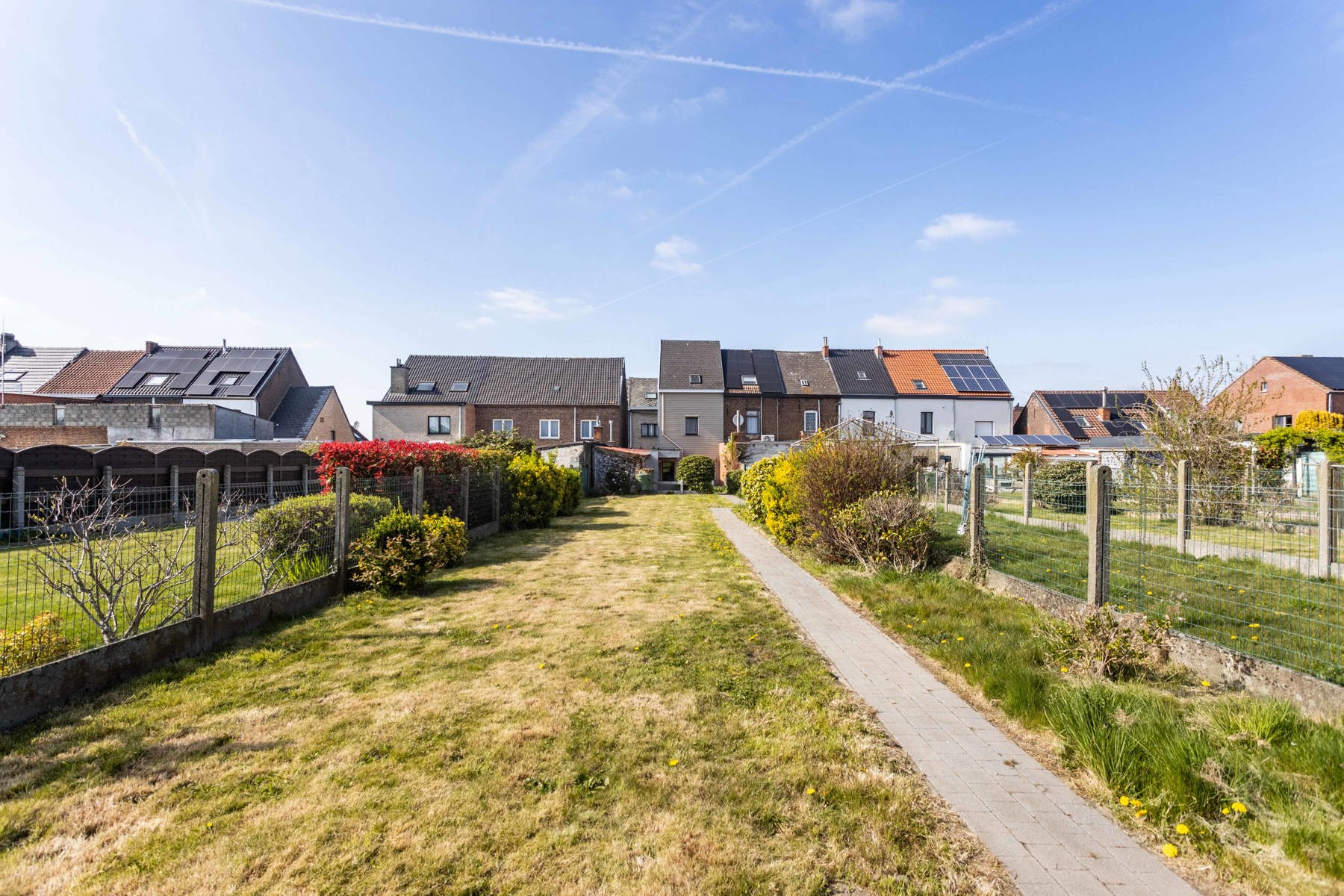 Goed onderhouden woning met garage te Aalst!  foto 27