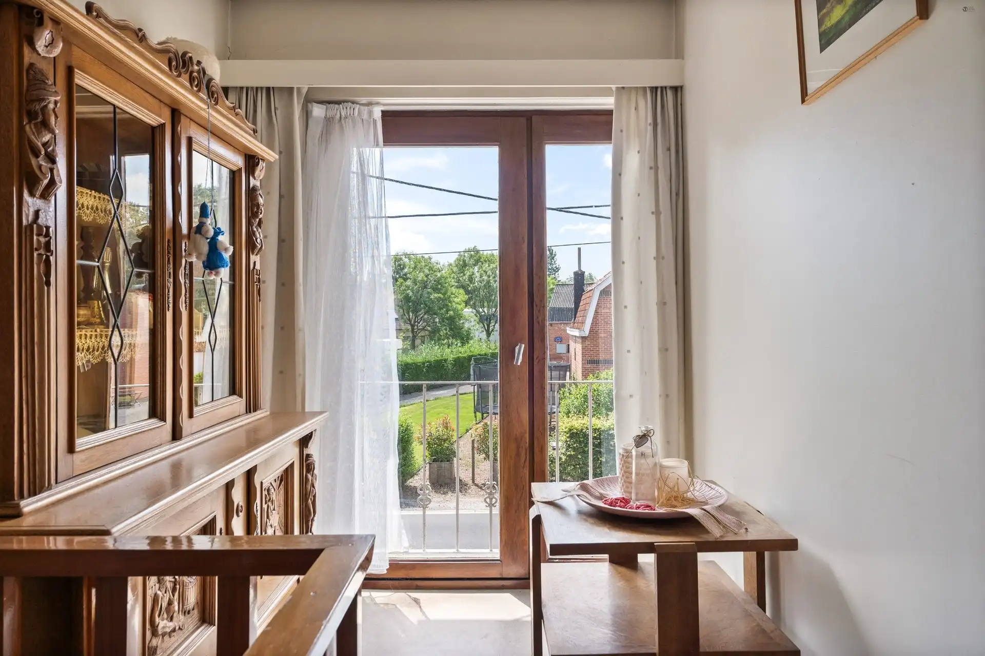 Te renoveren Half open bebouwing op eeen gunstige locatie foto 17