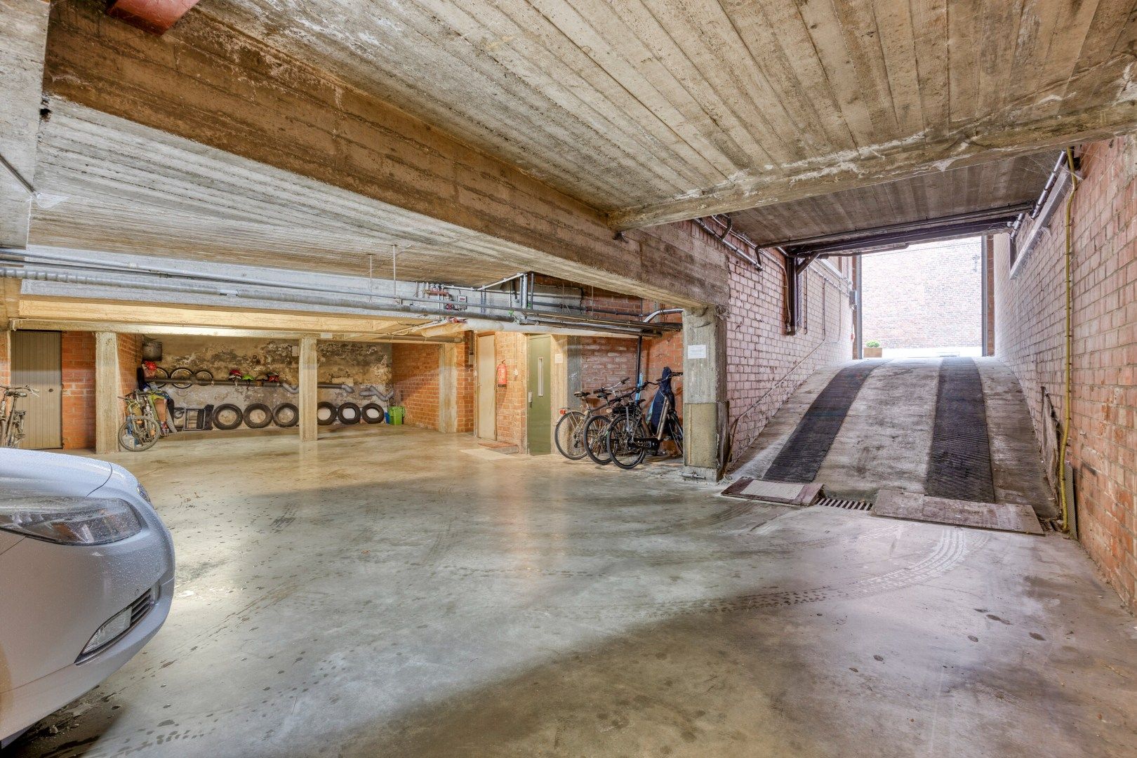 Tof appartement met garage in het stadscentrum van Tongeren foto 13