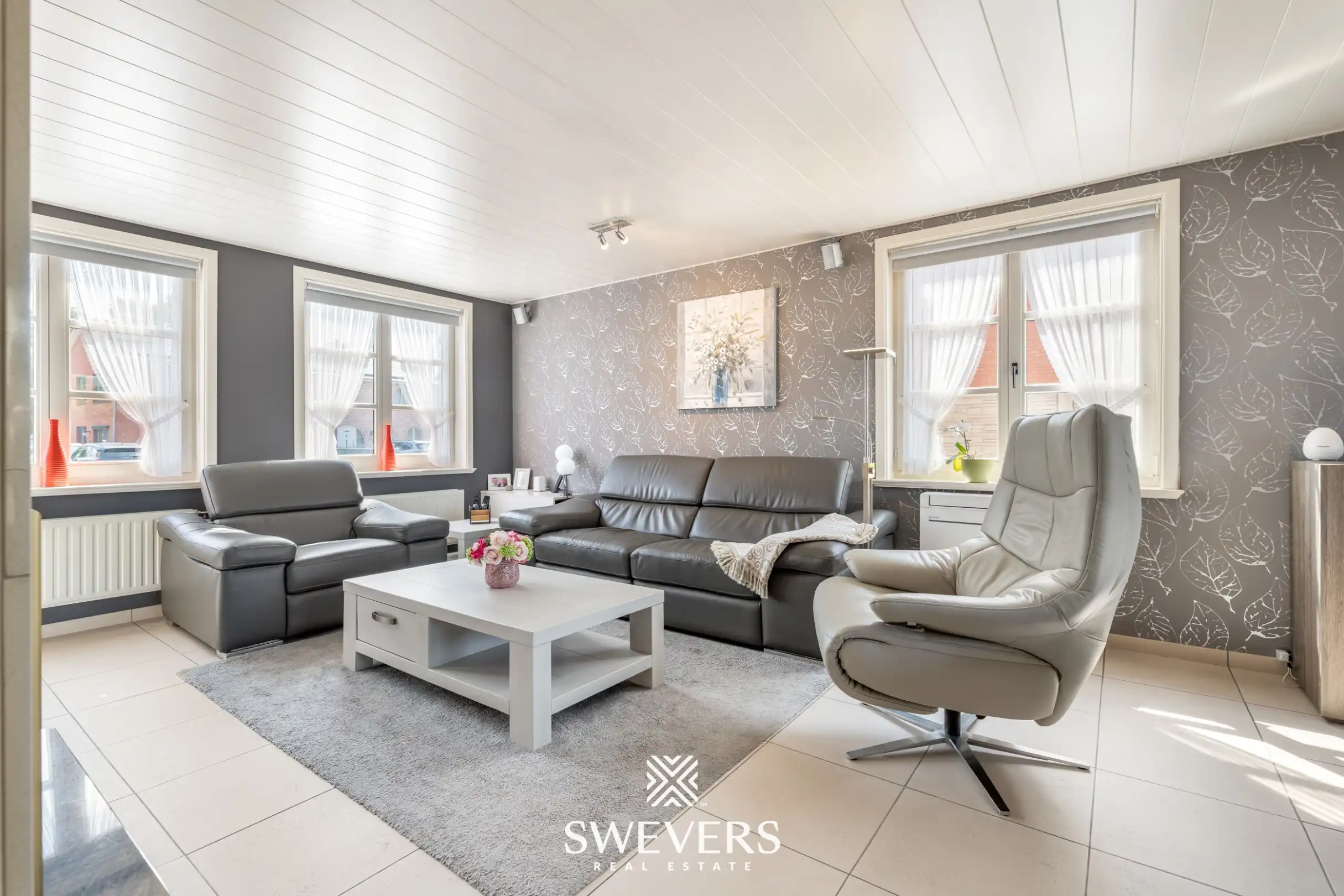 Open bebouwing op 883 m² met 3 slaapkamers en 27 zonnepanelen in Koersel foto 4