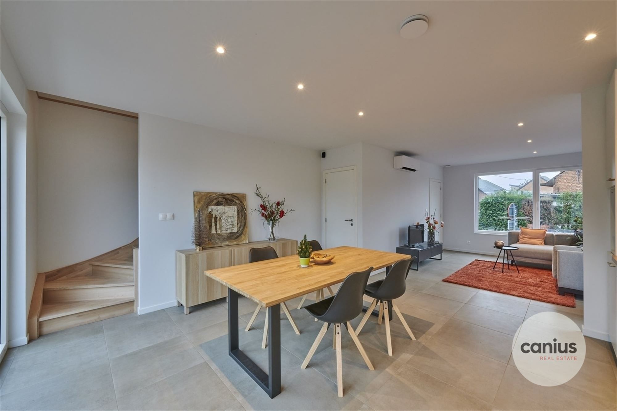 ENERGIEZUINIGE & INSTAPKLARE WONING MET 3 SLKS + TUIN foto 3