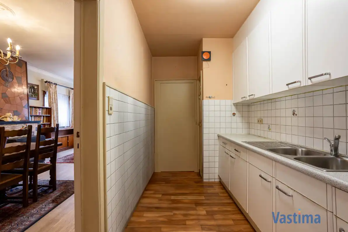 Halfopen woning in Lede met 3 slaapkamers, garage en buitenruimte foto 12