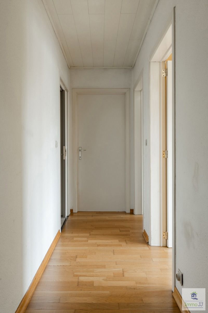 Ruim appartement (150m²) met 3 slaapkamers foto 11
