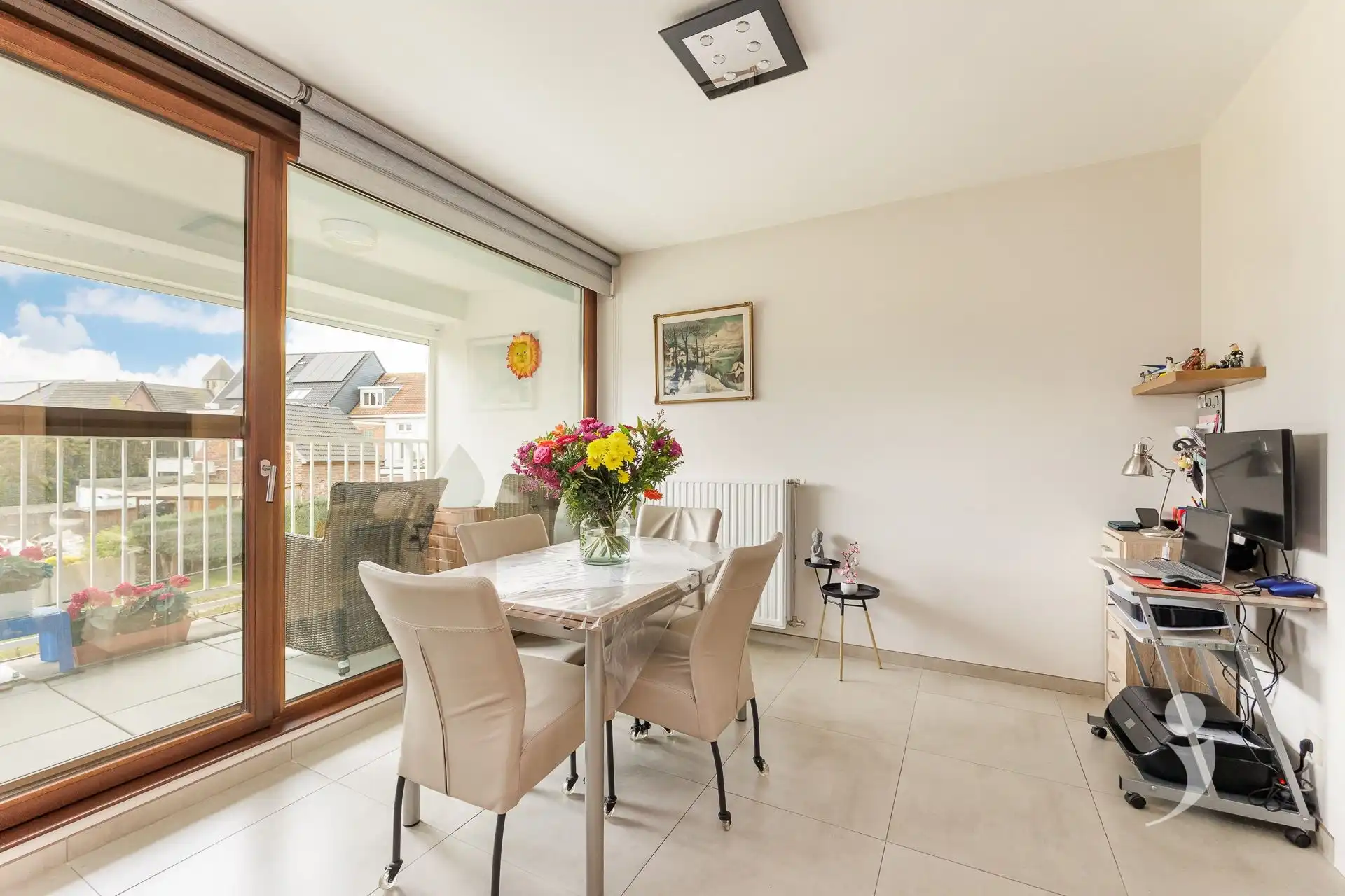 Recent appartement met 2 slaapkamers, parkeerplaats en kelderberging foto 16