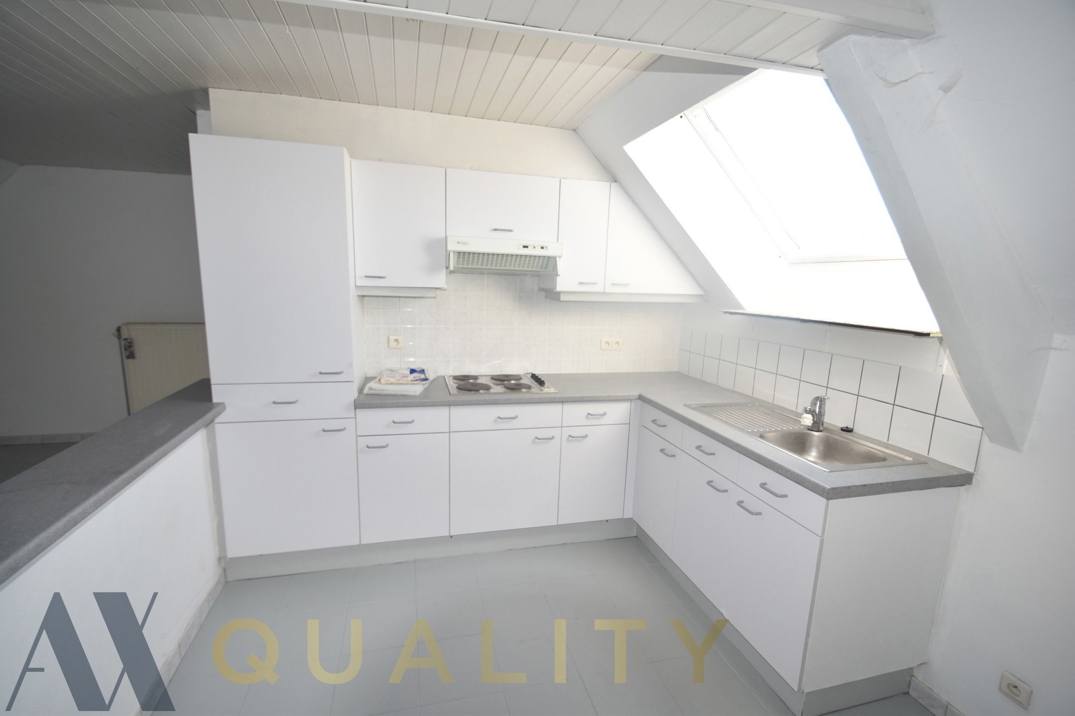 1 slpk. appt. op de tweede verdieping (geen lift), CV op gas foto 3