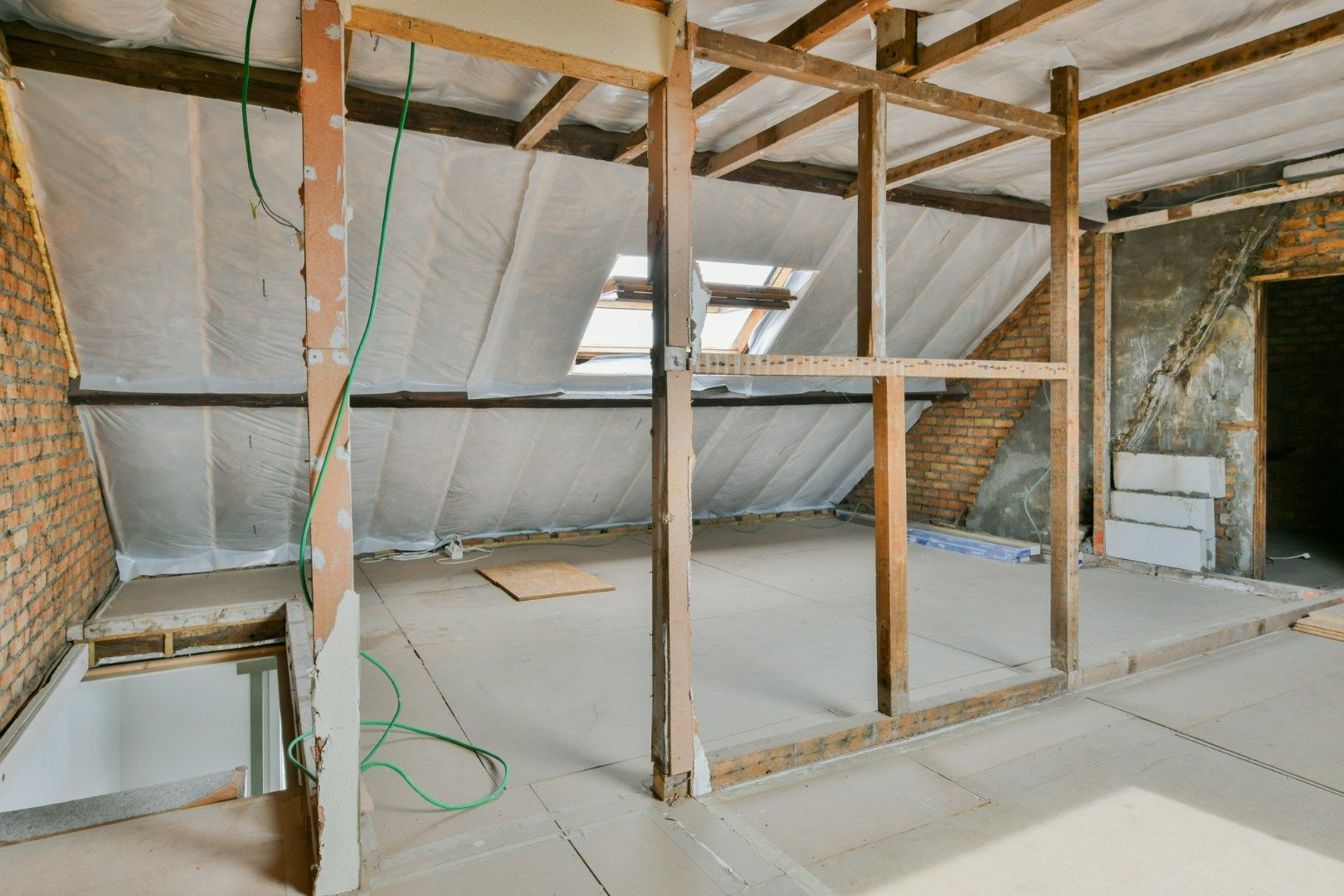 Gerenoveerde woning met 4 slaapkamers in het centrum van Eernegem foto 19