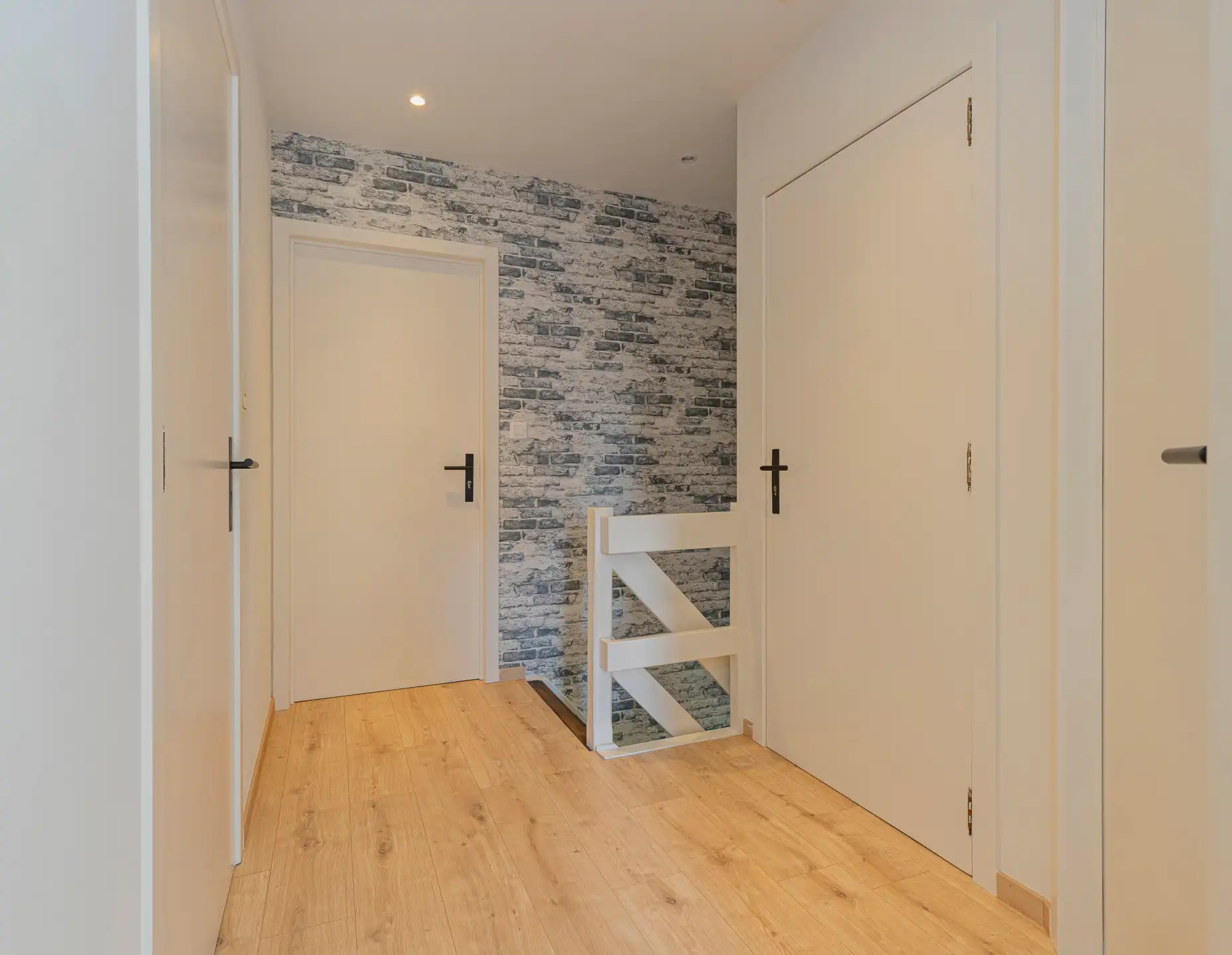 RONSE - Instapklare woning met  3 slpks en mooie tuin foto 12