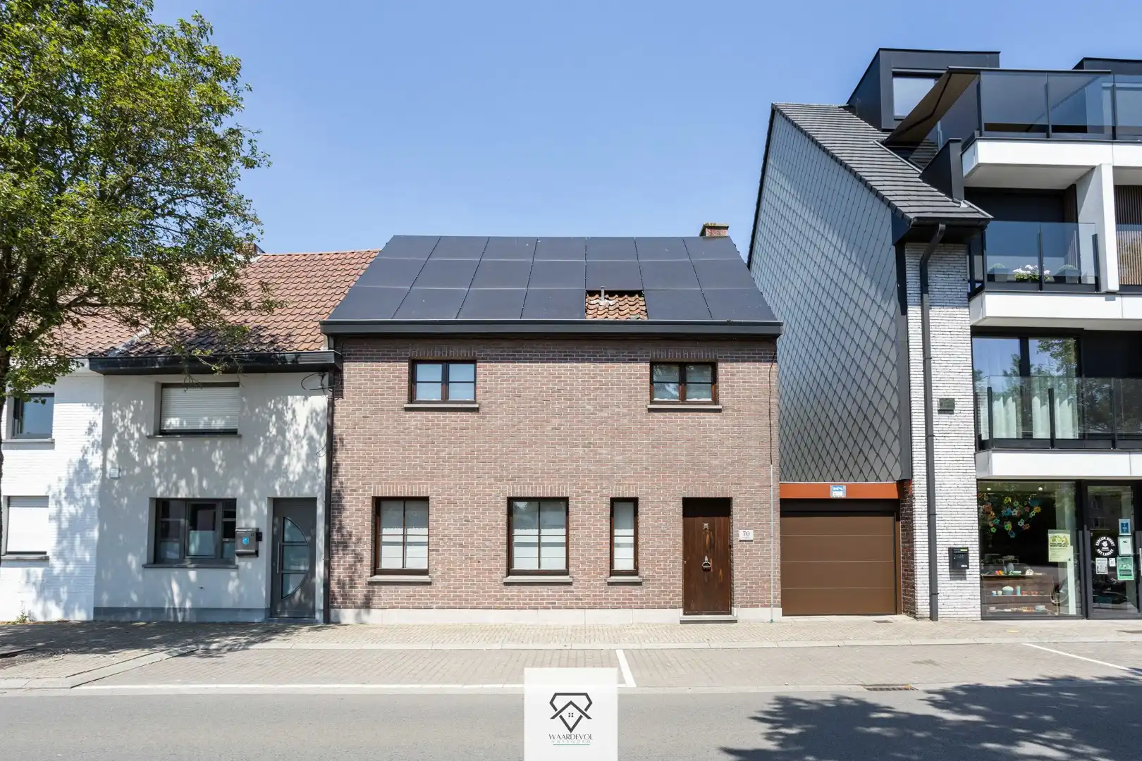 Ruime halfopen bebouwing met EPC A op 869 m² in Evergem foto {{pictureIndex}}