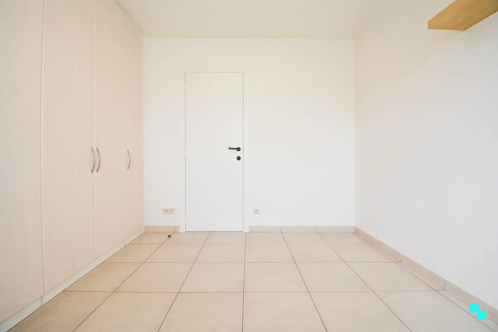 Instapklaar duplexappartement met garage te Hooglede foto 13