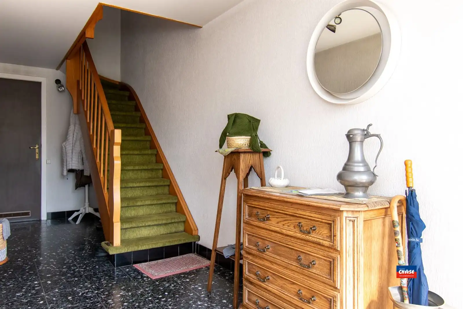 HOB Bel-étage met 3 slaapkamers, garage en tuin foto 3
