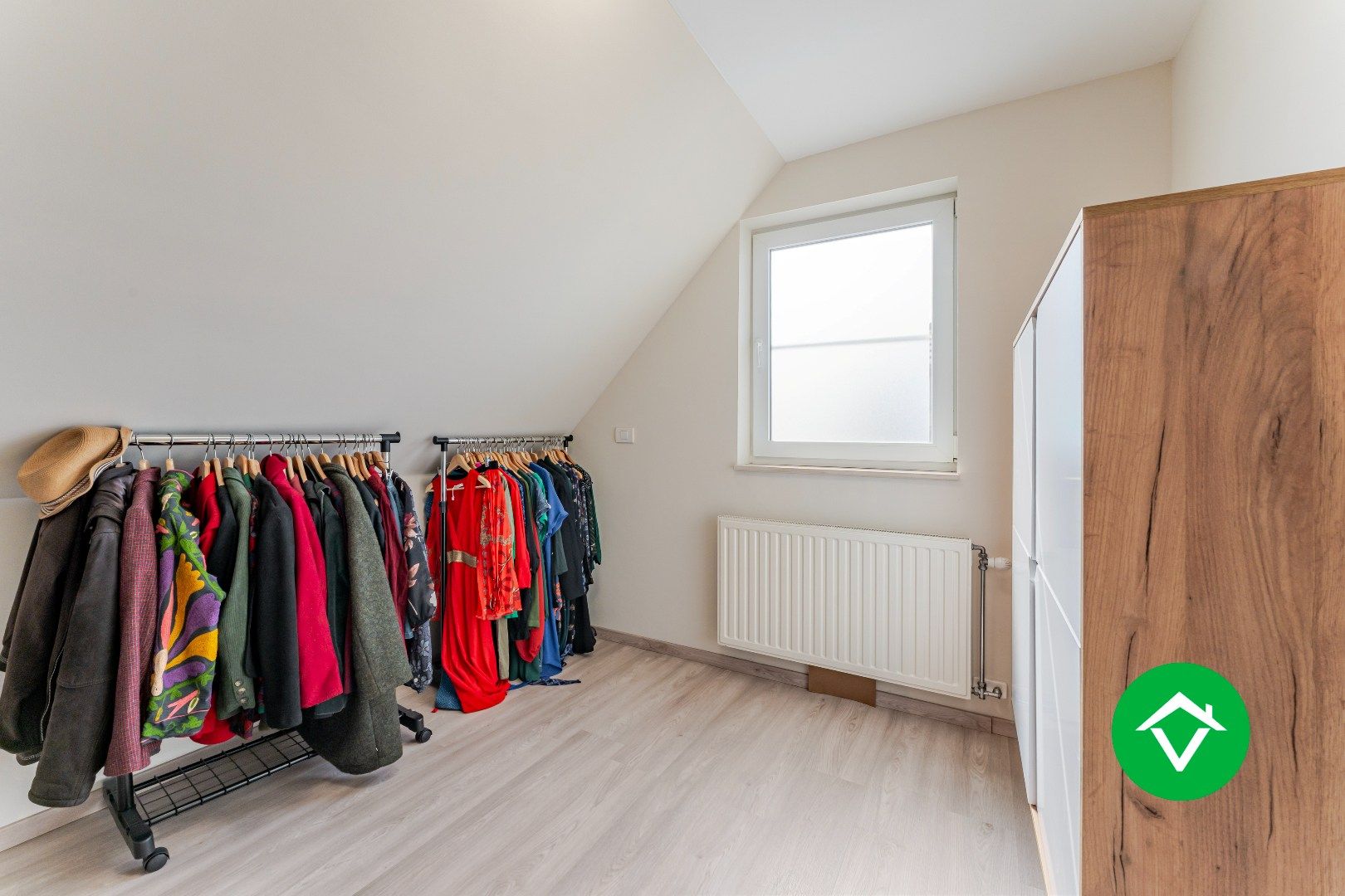 Hedendaagse gezinswoning met 5 slaapkamers en carport in Koekelare (De Mokker) foto 15