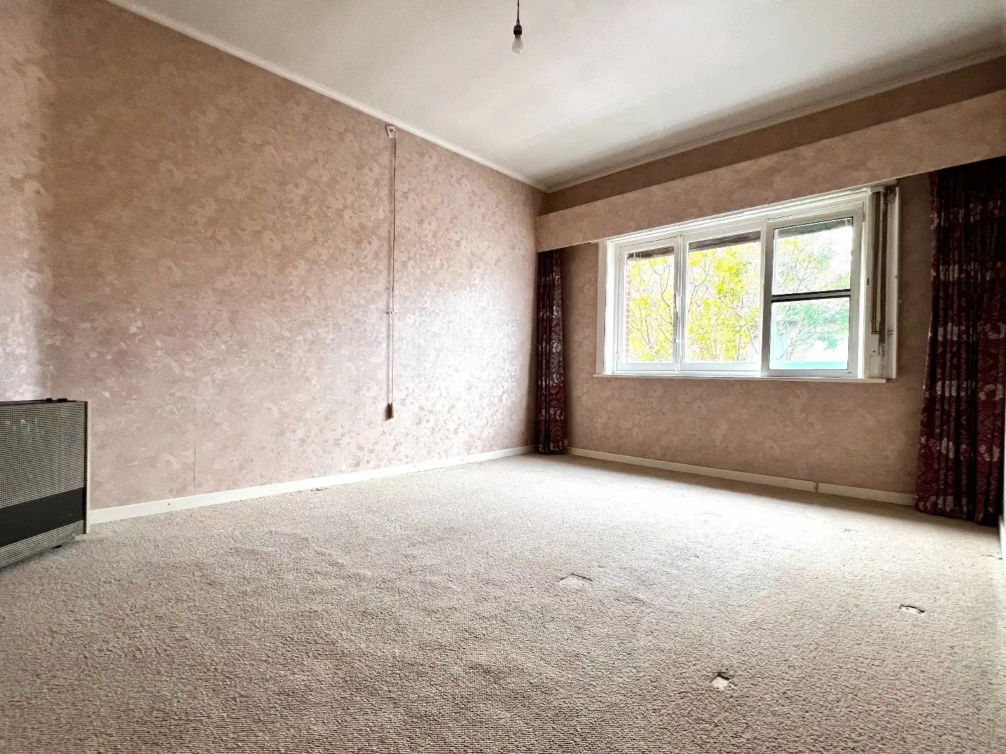 TE KOOP – Ruime eigendom met commerciële mogelijkheden in Zwevegem Vanafprijs: €150.000 foto 10