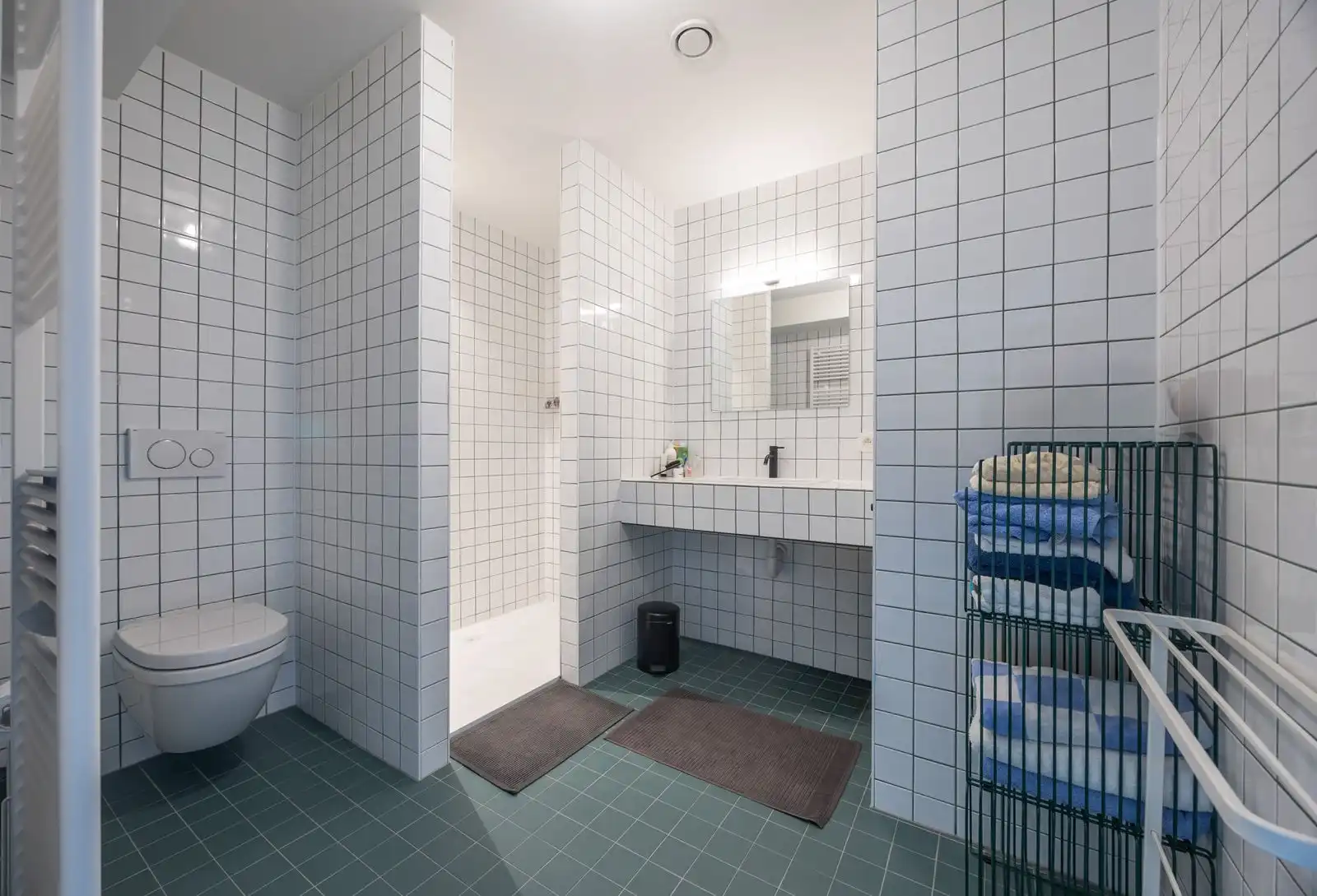 Exclusief appartement met lateraal zeezicht, veel lichtinval en twee grote slaapkamers. foto 12