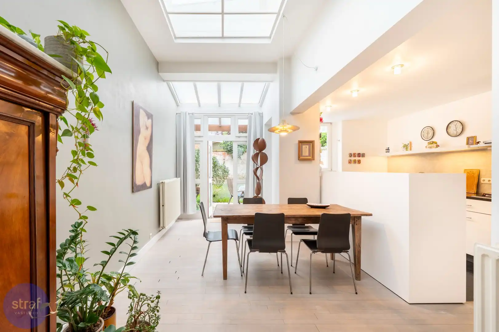 Herenhuis vol charme en licht met gezellige tuin foto 5