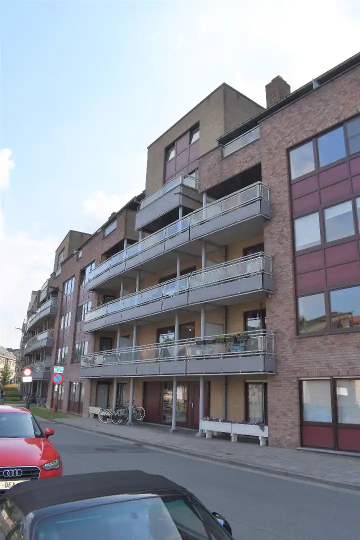 Ruim duplex-appartement met zicht op de Portus Ganda. foto 2