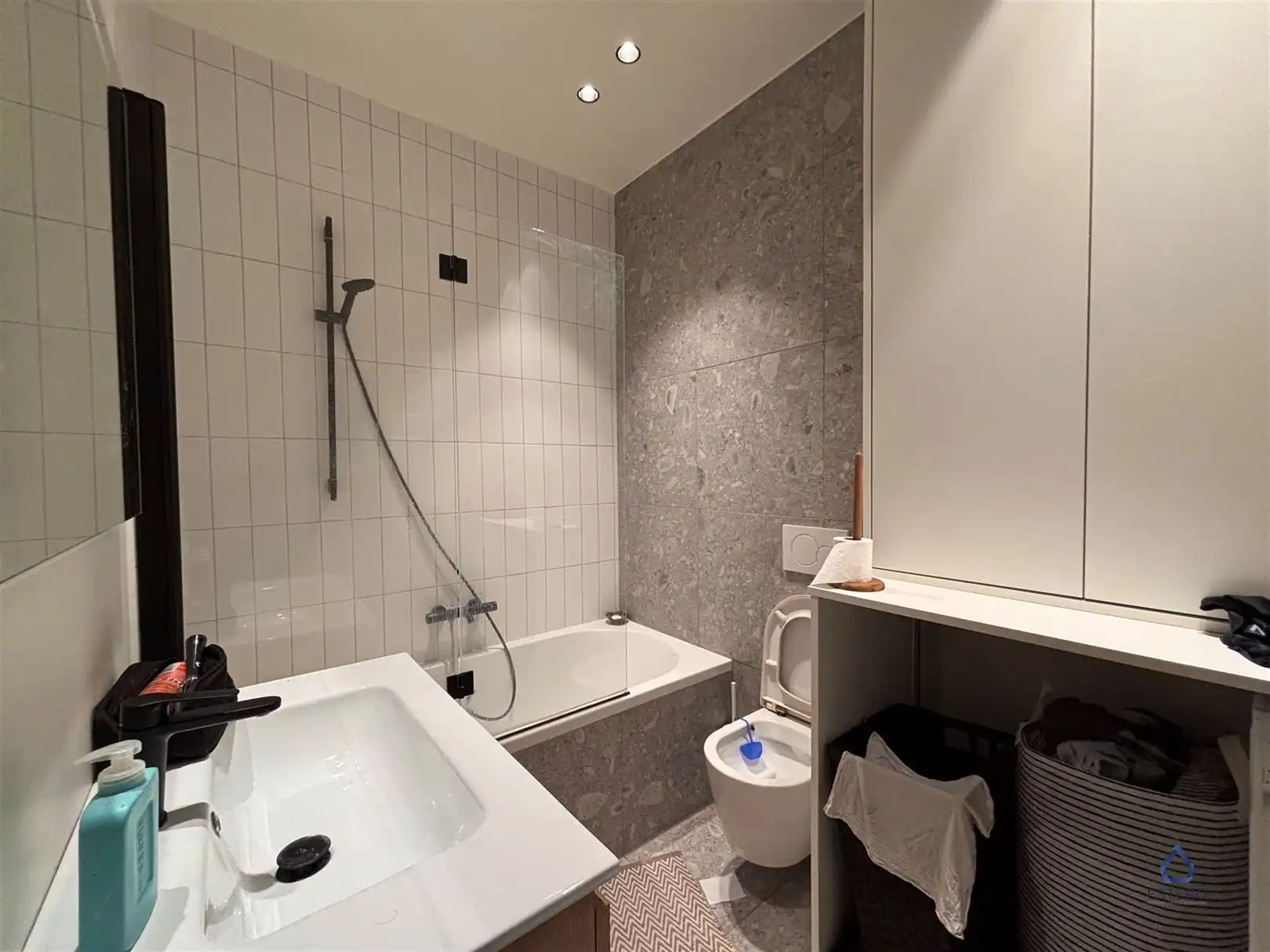 Gerenoveerd appartement op tolocatie foto 22