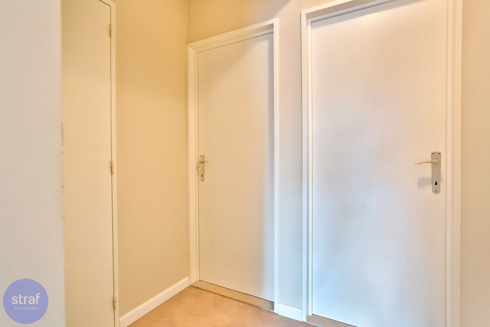 2slpk appartement met parking in het hart van Zwijndrecht foto 6