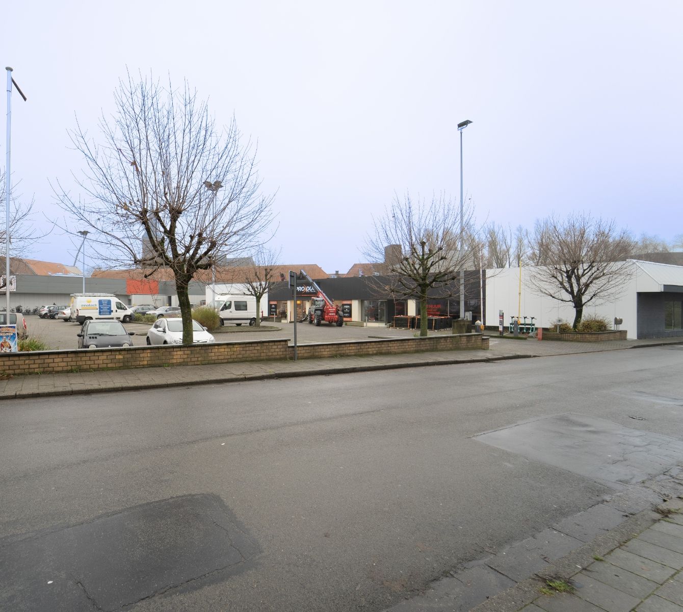 Winkelruimte te huur op goede locatie foto 4