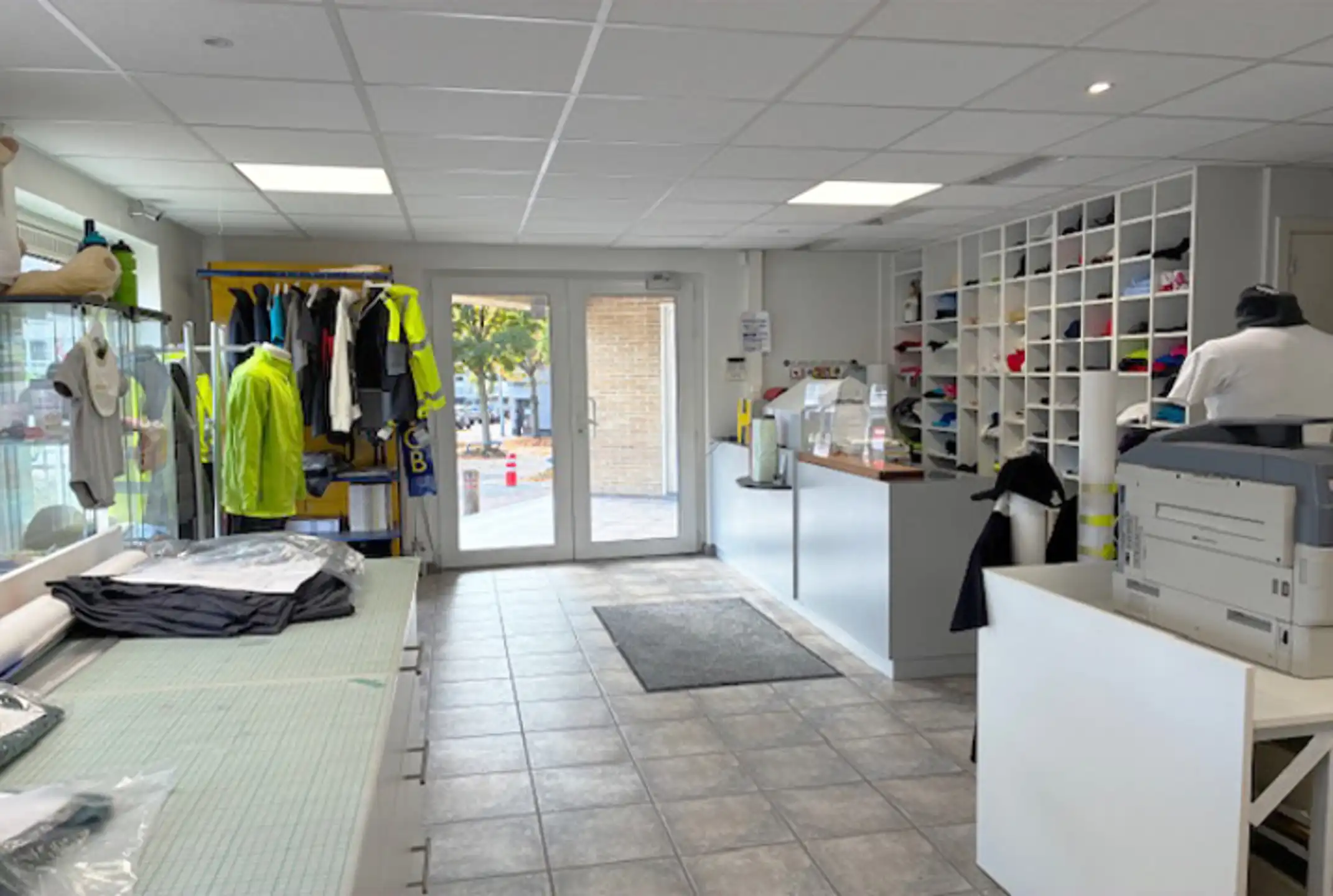Commerciële ruimte te huur foto 16