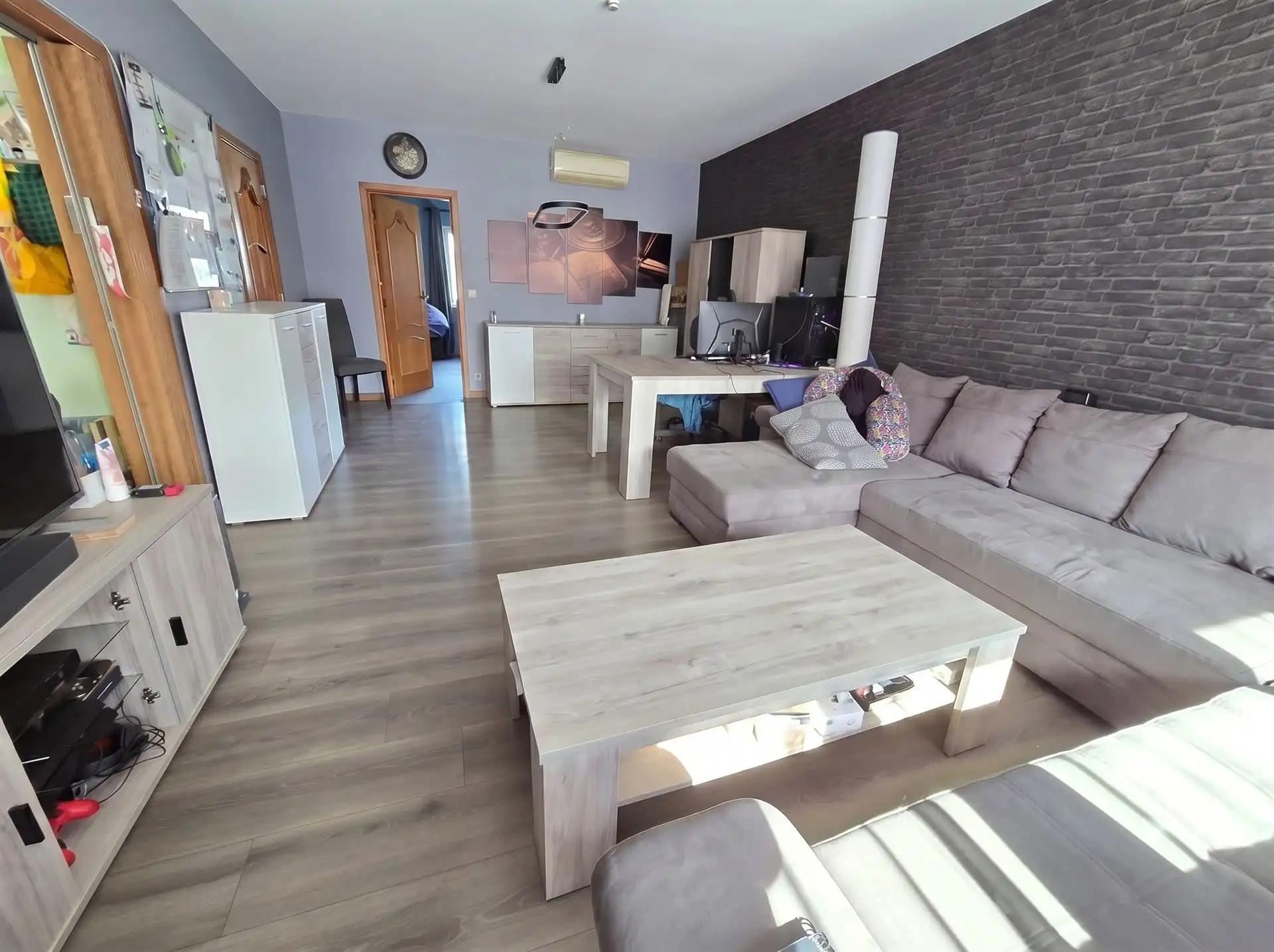 Instapklare gezellige woning met diepe tuin en garage foto 2