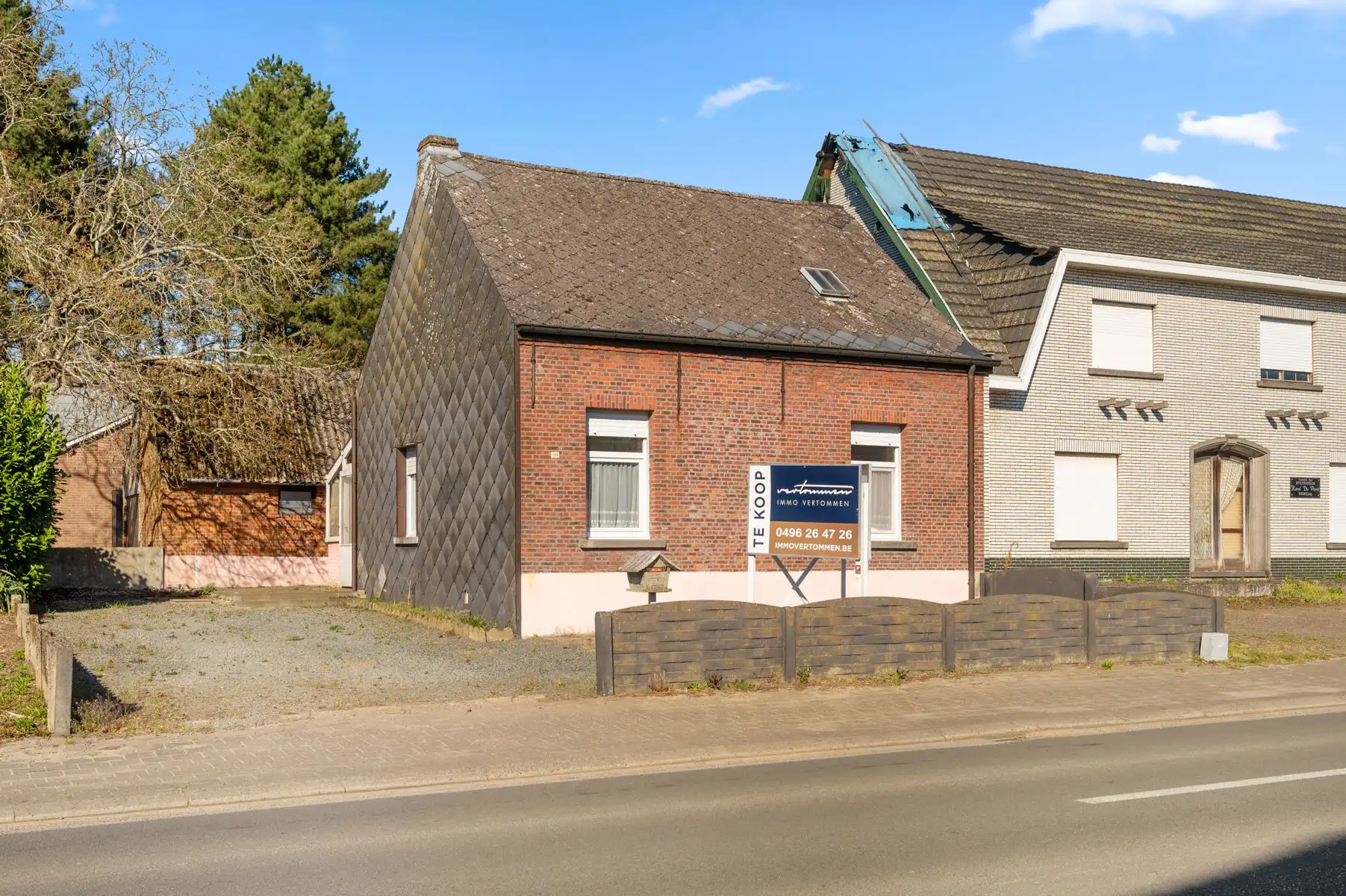 Te renoveren pand met magazijnen te BEERZEL foto 2