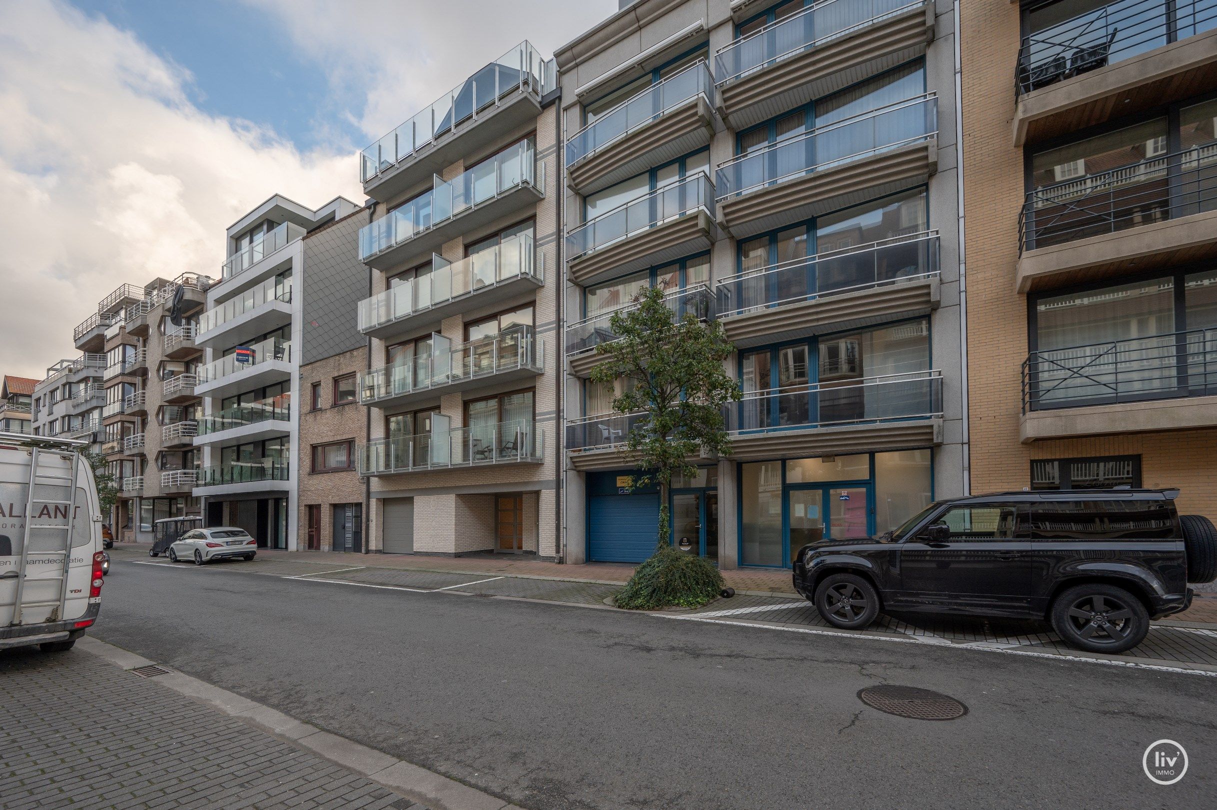 Ruim en zonnig dakappartement (227 m2) met ca. 33m² terrassen gelegen in het centrum van Knokke, op wandelafstand van de Zeedijk en het Rubensplein.  foto 21