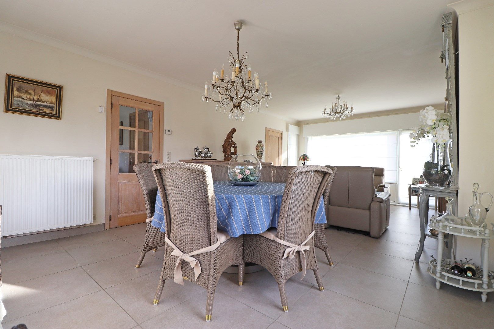 Gerenoveerde woning op 818 m² foto 3