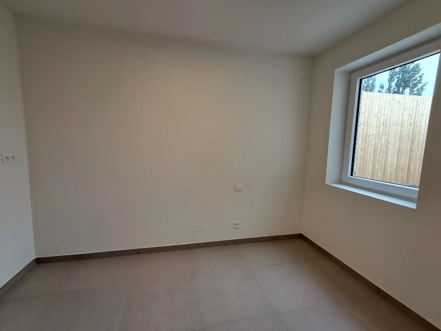 Gelijkvloers appartement met tuin te Sijsele! foto 18