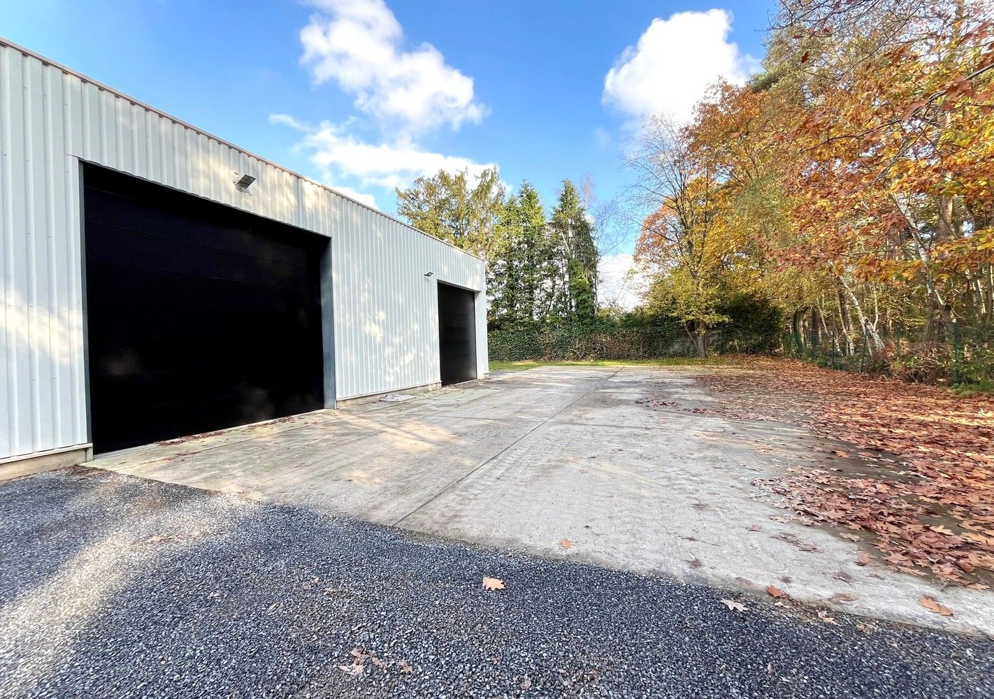 300m² opslagruimte met kantoor foto 8