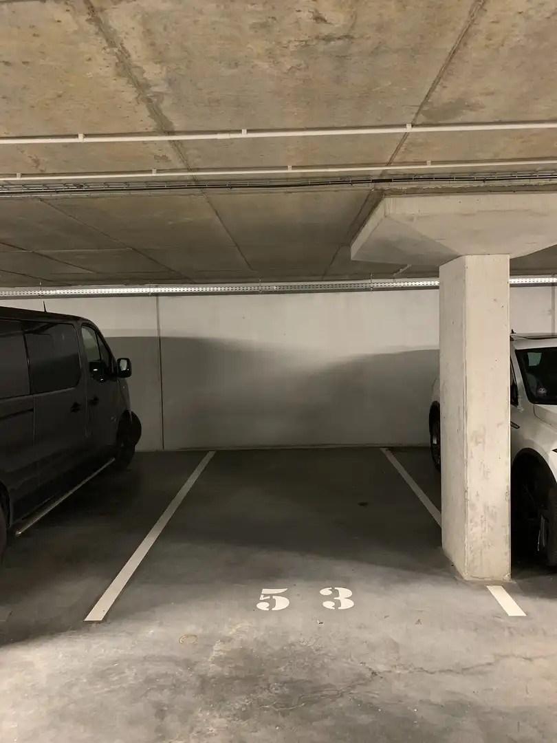 Ondergrondse parkeerplaats(en) te huur onder het Marktplein in Harelbeke foto 4