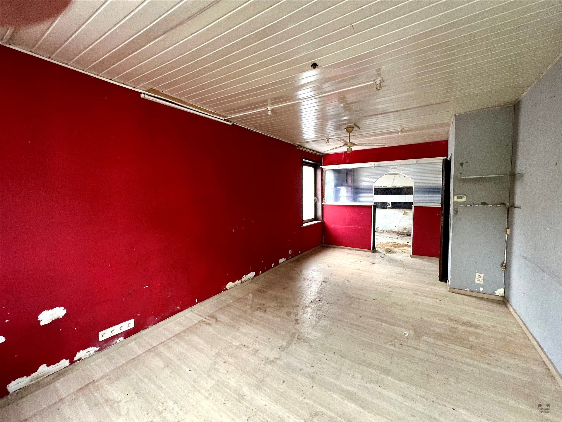 Te renoveren hoekwoning te Oostende foto 3