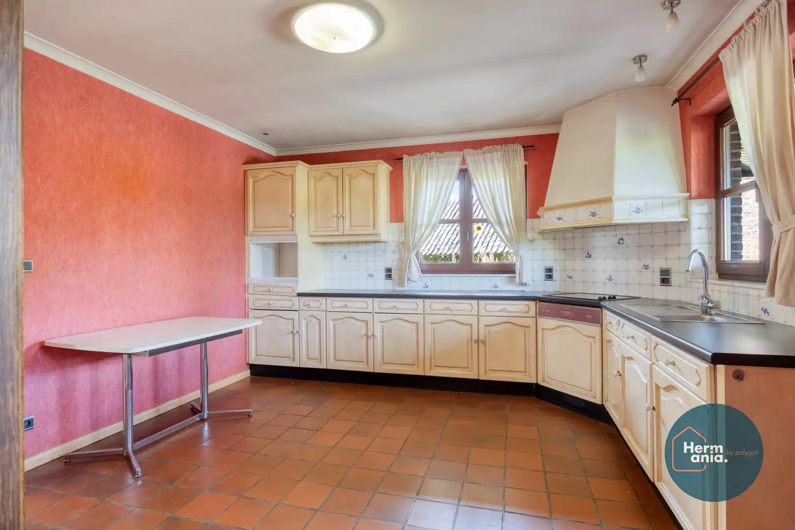 Vrijstaande woning met veel potentieel in een rustige omgeving te Bilzen foto 12
