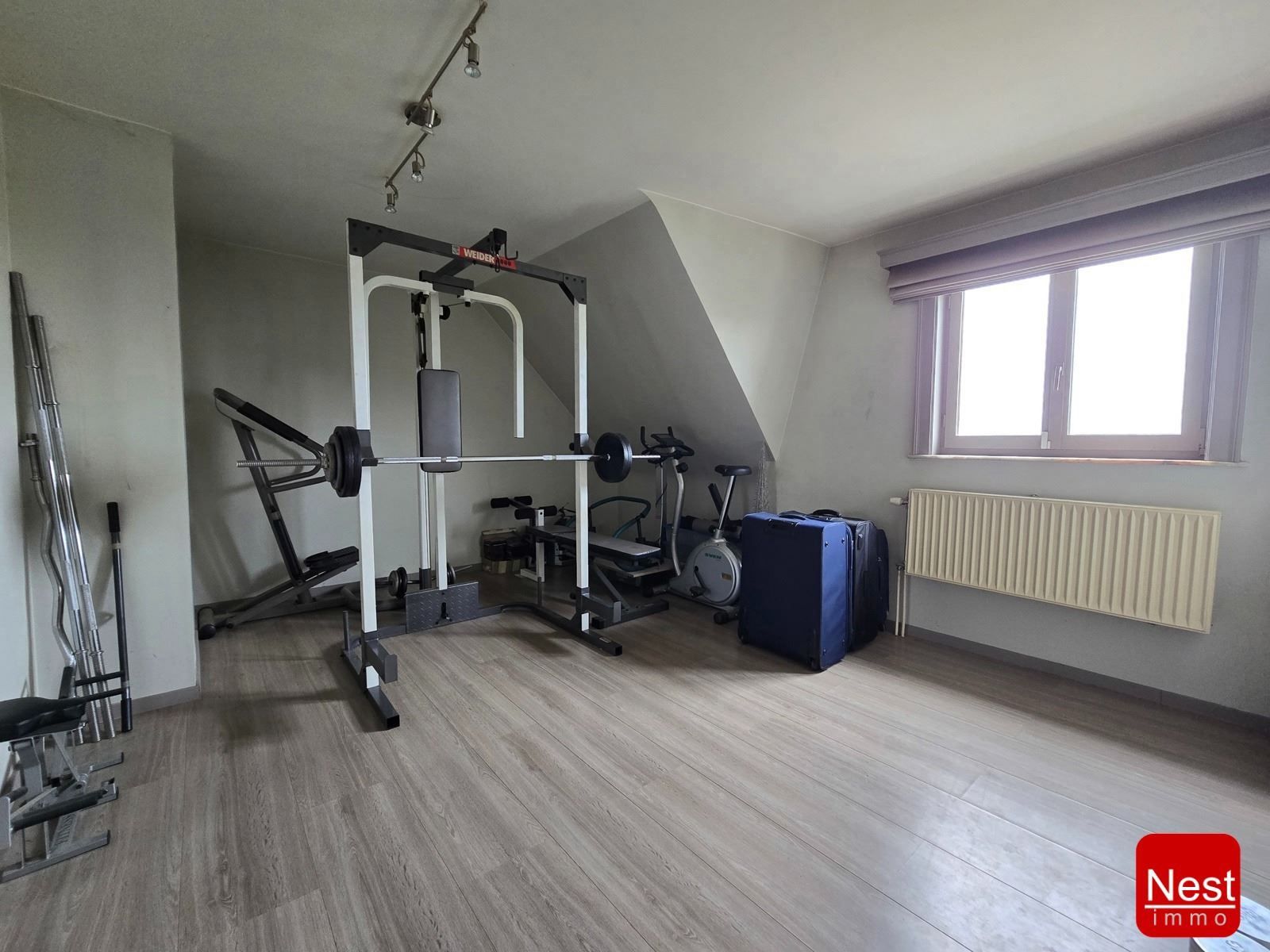 Polyvalente villa met  zeer grote loods foto 21