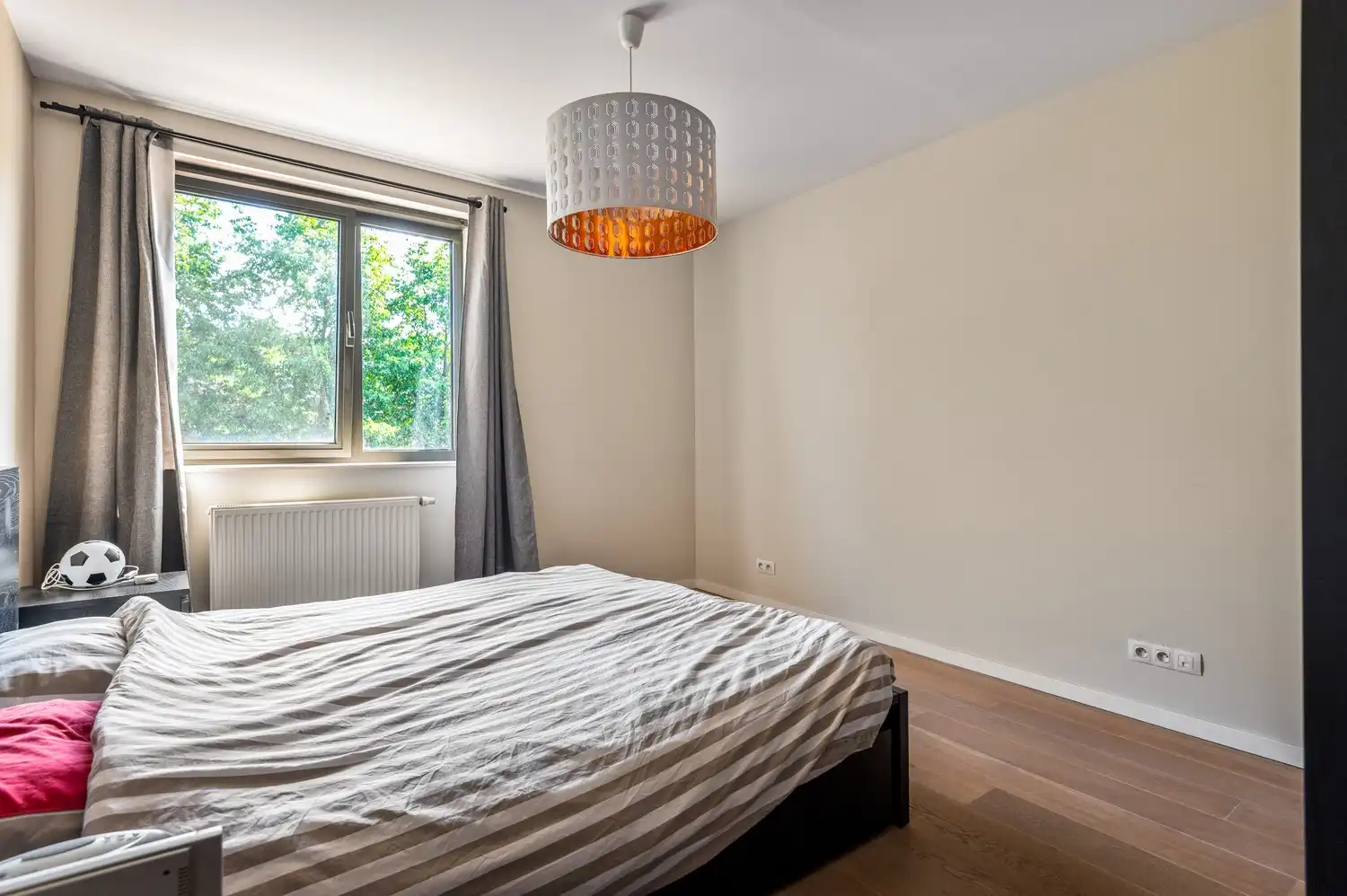 Tweeslaapkamer appartement met ruim terras en dubbele staanplaats! foto 7