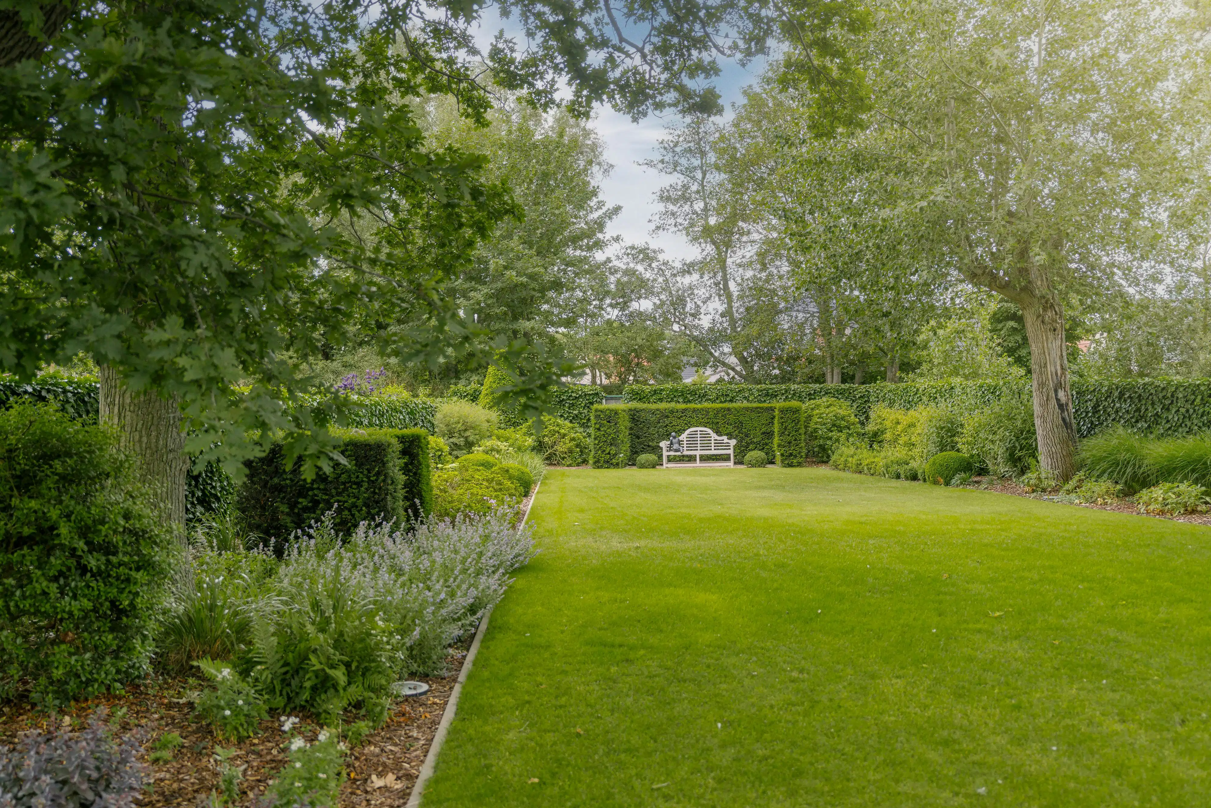 Exclusieve instapklare villa met ruime tuin in Oostduinkerke foto 2
