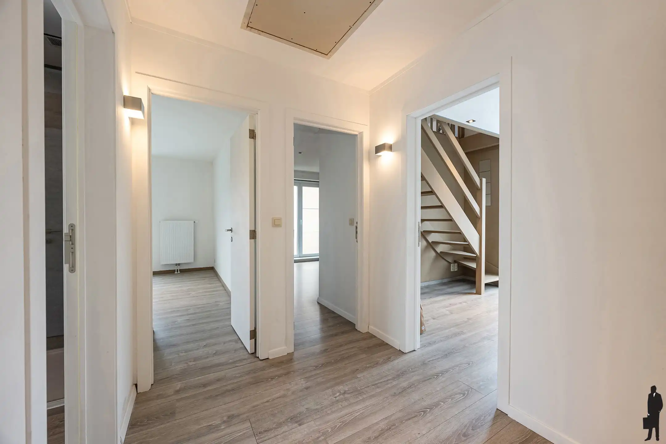 Instapklare HOB met ruime tuin in Hamme-Zogge foto 9