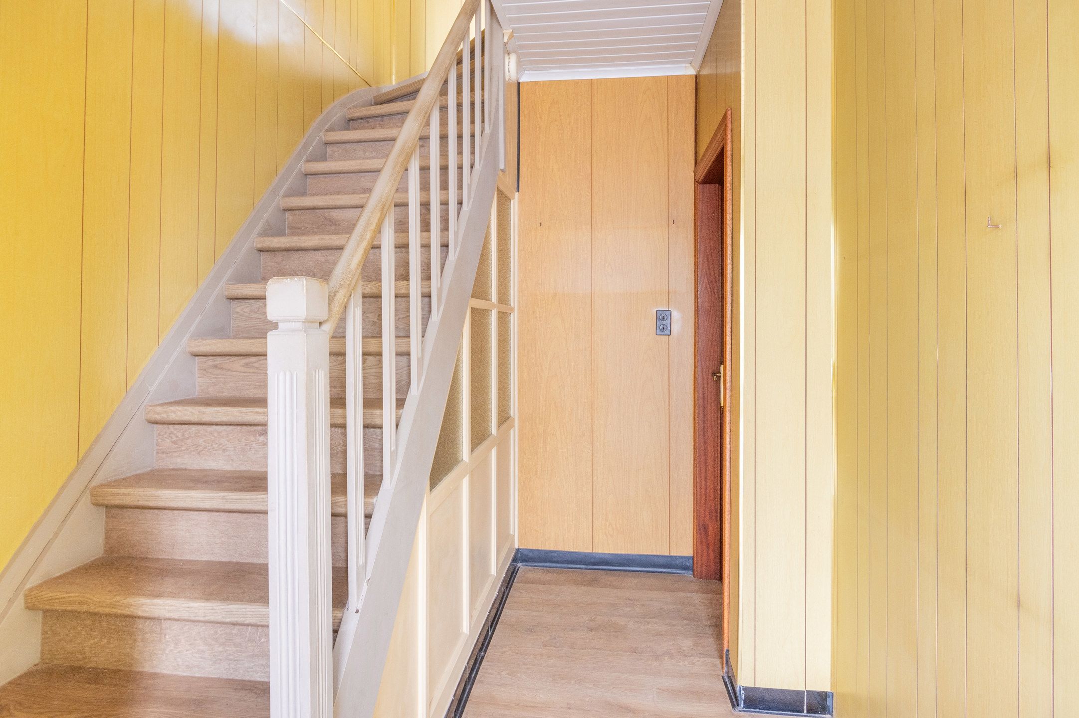 Knusse te renoveren woning met leuke tuin foto 5