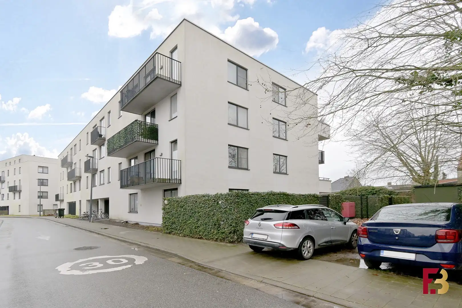 Prachtig 2-slaapkamer appartement te Gentbrugge foto {{pictureIndex}}