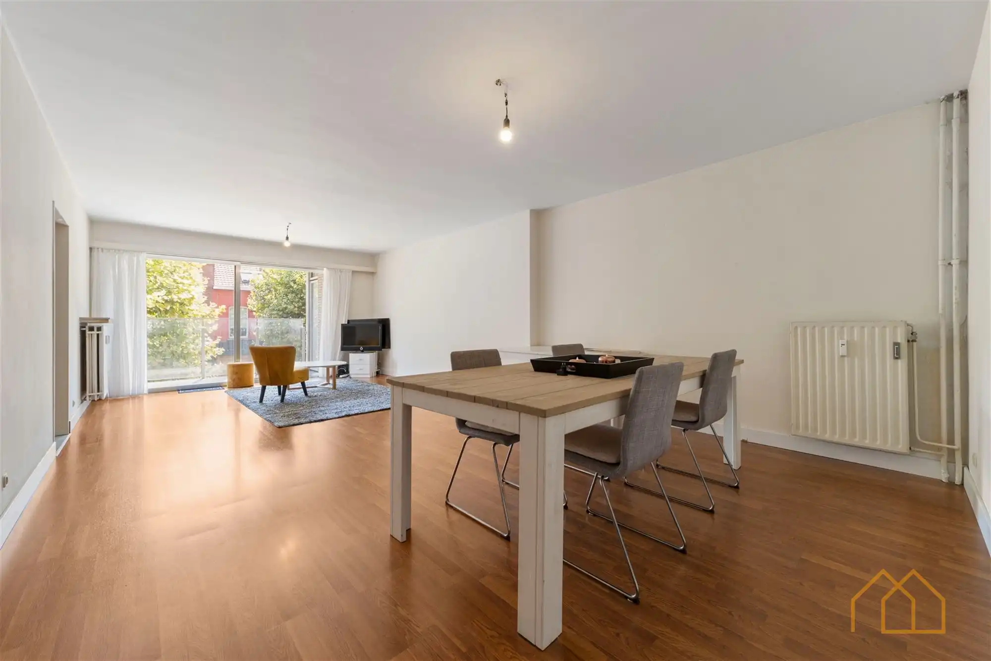 Ruim appartement met 4slk en garage foto 2