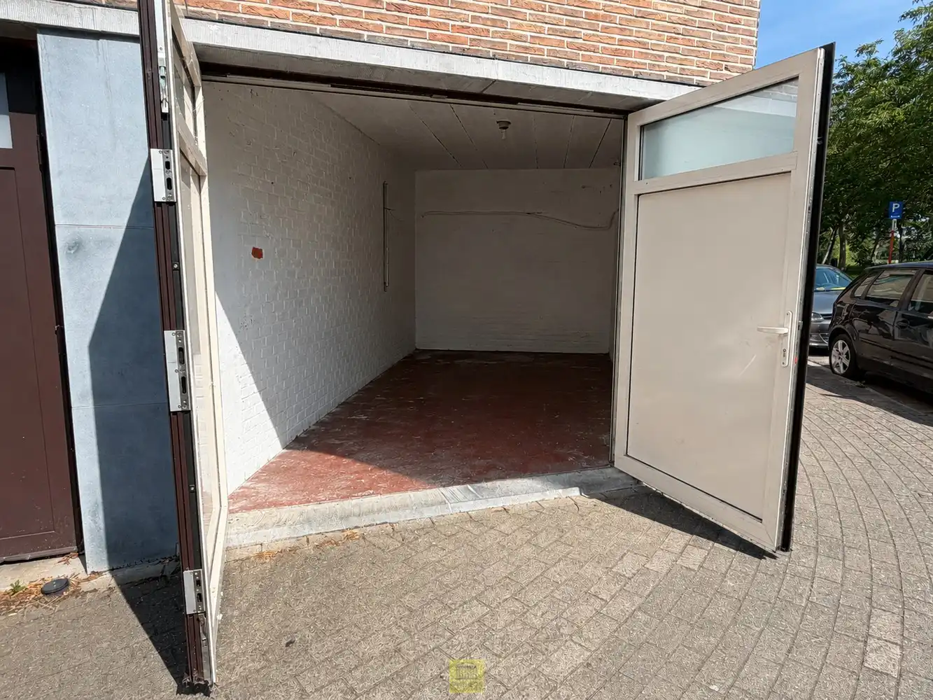Gelijkvloers app MET garage INCL foto 9