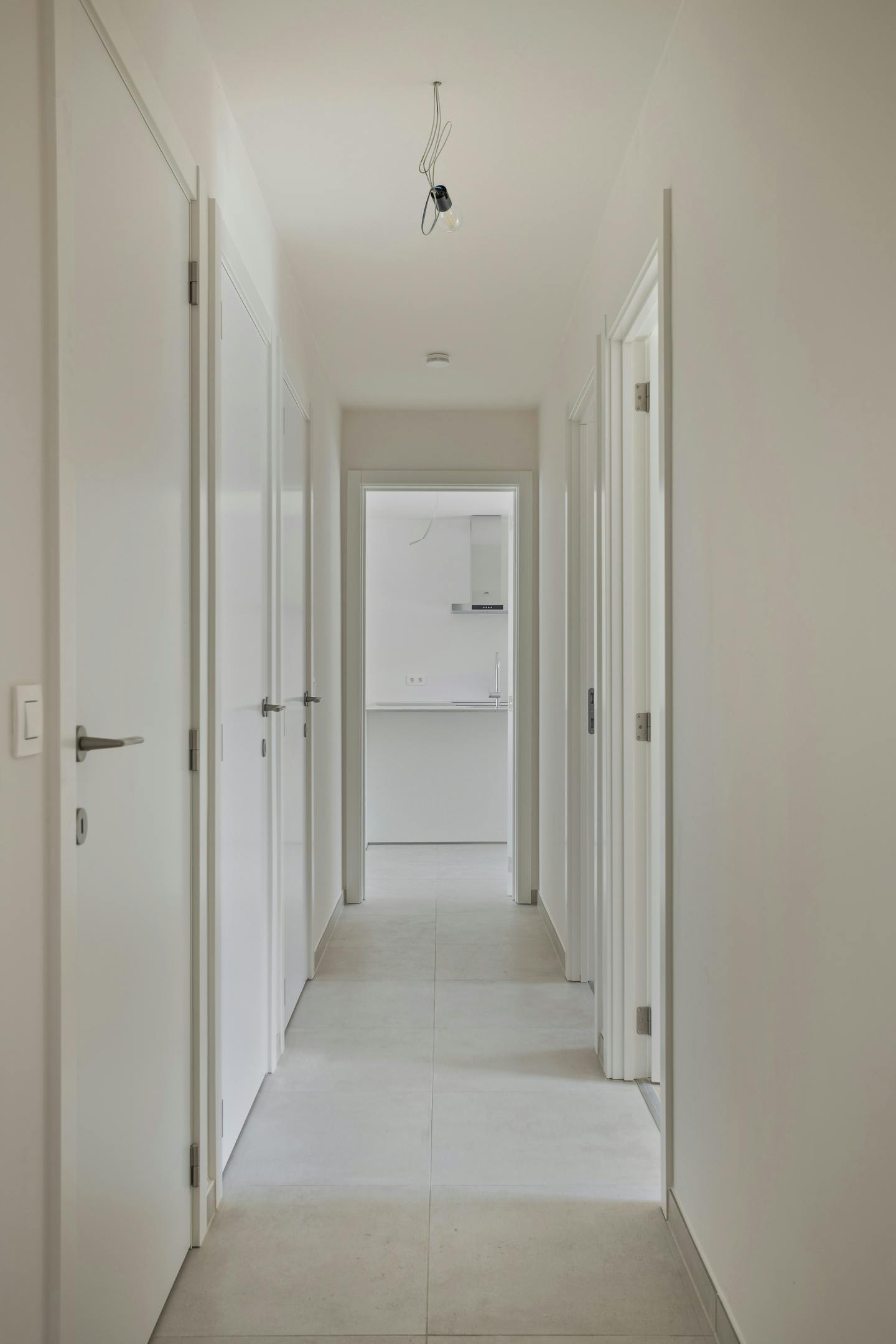 INSTAPKLAAR BEN-APPARTEMENT IN BAZEL MET 3 SLAAPK. + TERRAS foto 9