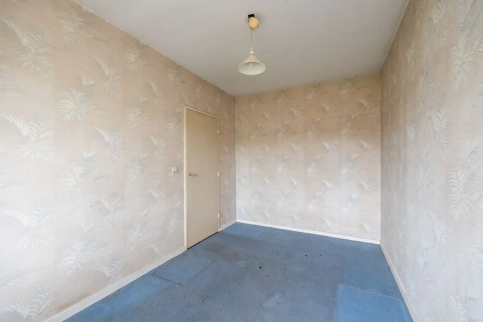 Ruim 3-slaapkamerappartement met renovatiepotentieel! foto 14