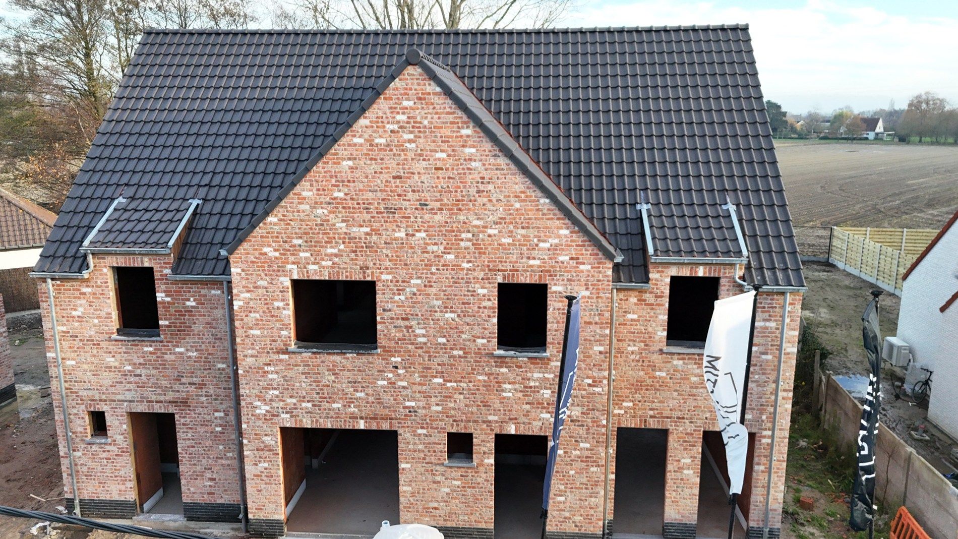 Nieuwbouwwoning met 4 slaapkamers en tuin te Koekelare  foto 2