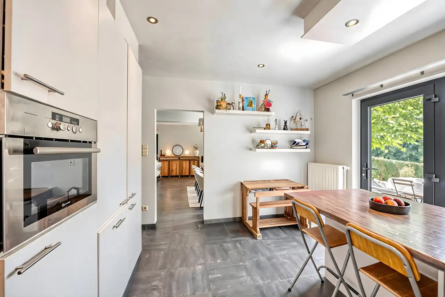 RUSTIG GELEGEN WONING MET TUIN IN HOEGAARDEN foto 8