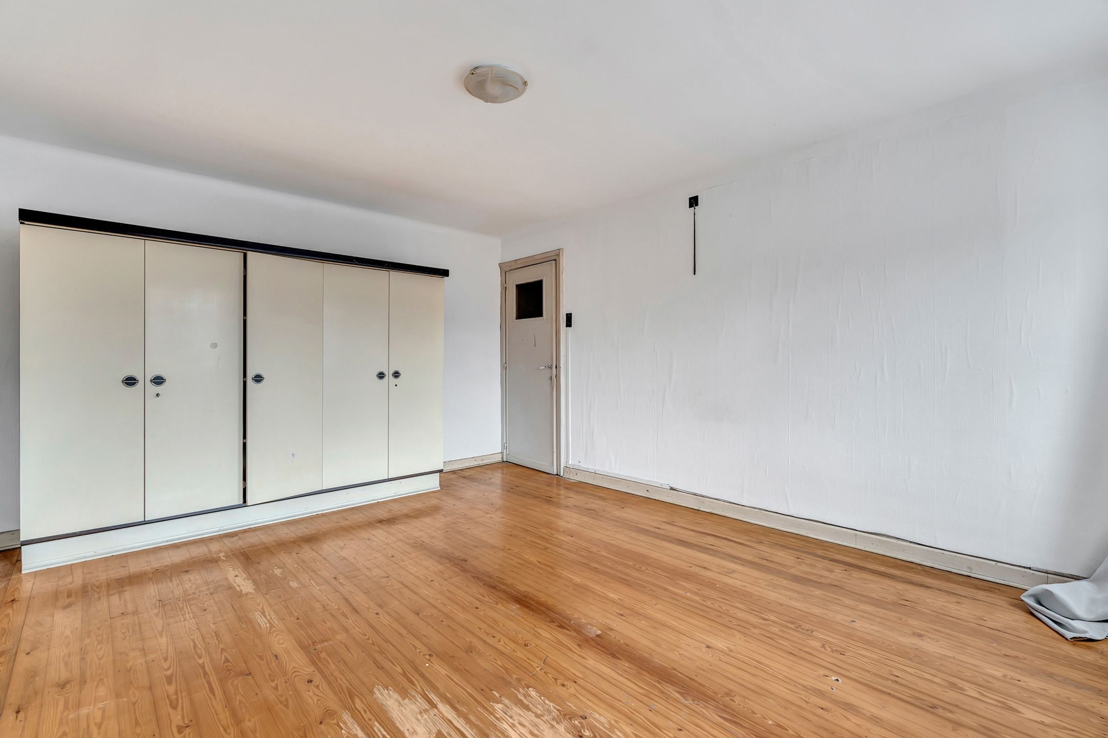 Te renoveren woning met opslagruimte/handelspand van 290 m² foto 16