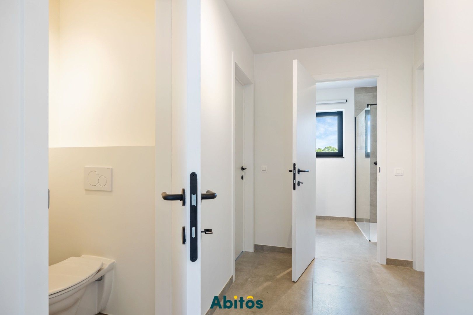 Nieuwbouw dakappartement met twee slaapkamers en garage foto 14