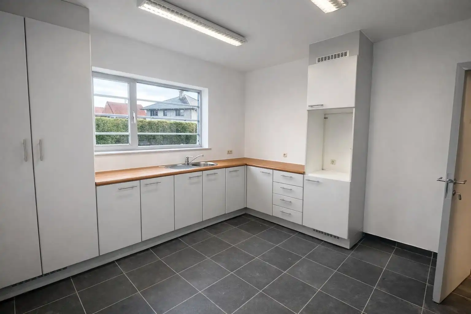 Handelspand te huur in Lokeren foto 9